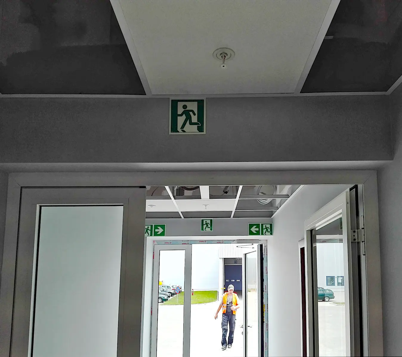znakowanie wyjścia awaryjnego