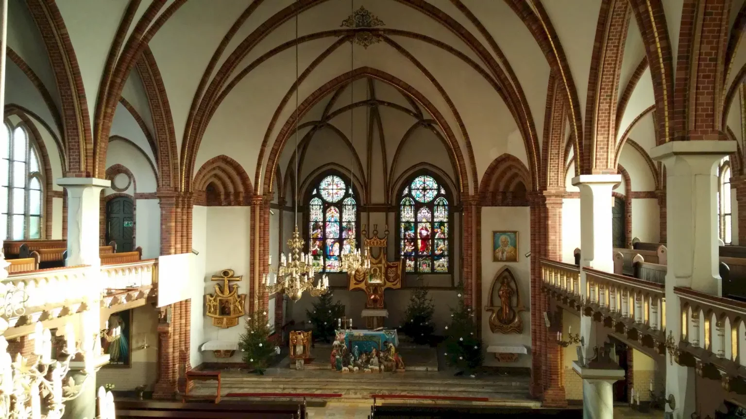kościół Świebodzin wnętrze kościół Świebodzin wnętrze