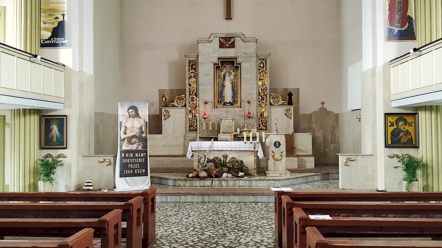 wnętrze kościoła Zbąszynek wnętrze kościoła Zbąszynek